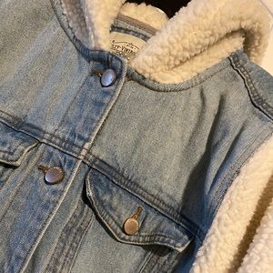 Women’s Hooded Fleece-Trim Denim Jacket